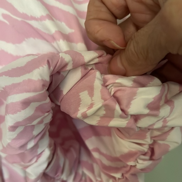 Chicos animal print in pink pull over - Picture 4 of 11